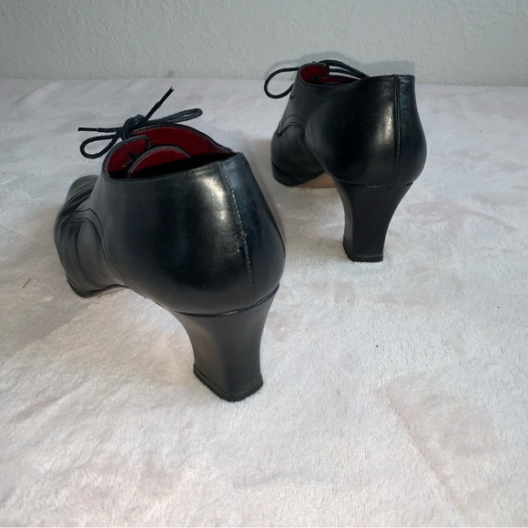 Bally Black Leather Women’s heeled Oxford Pumps Italy eu 39 Heels lace up - Picture 5 of 9